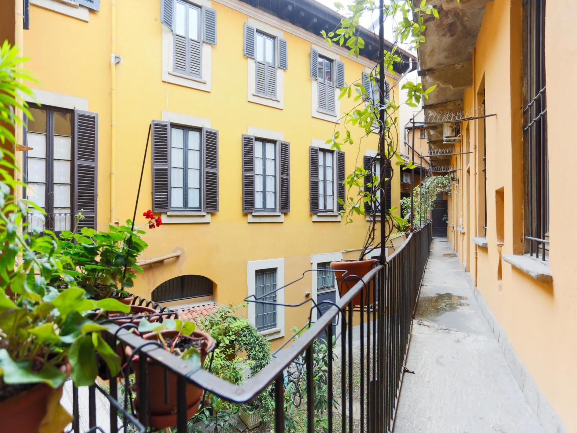 The Best Rent - Characteristic Apartment In Crocetta Area Milan Luaran gambar