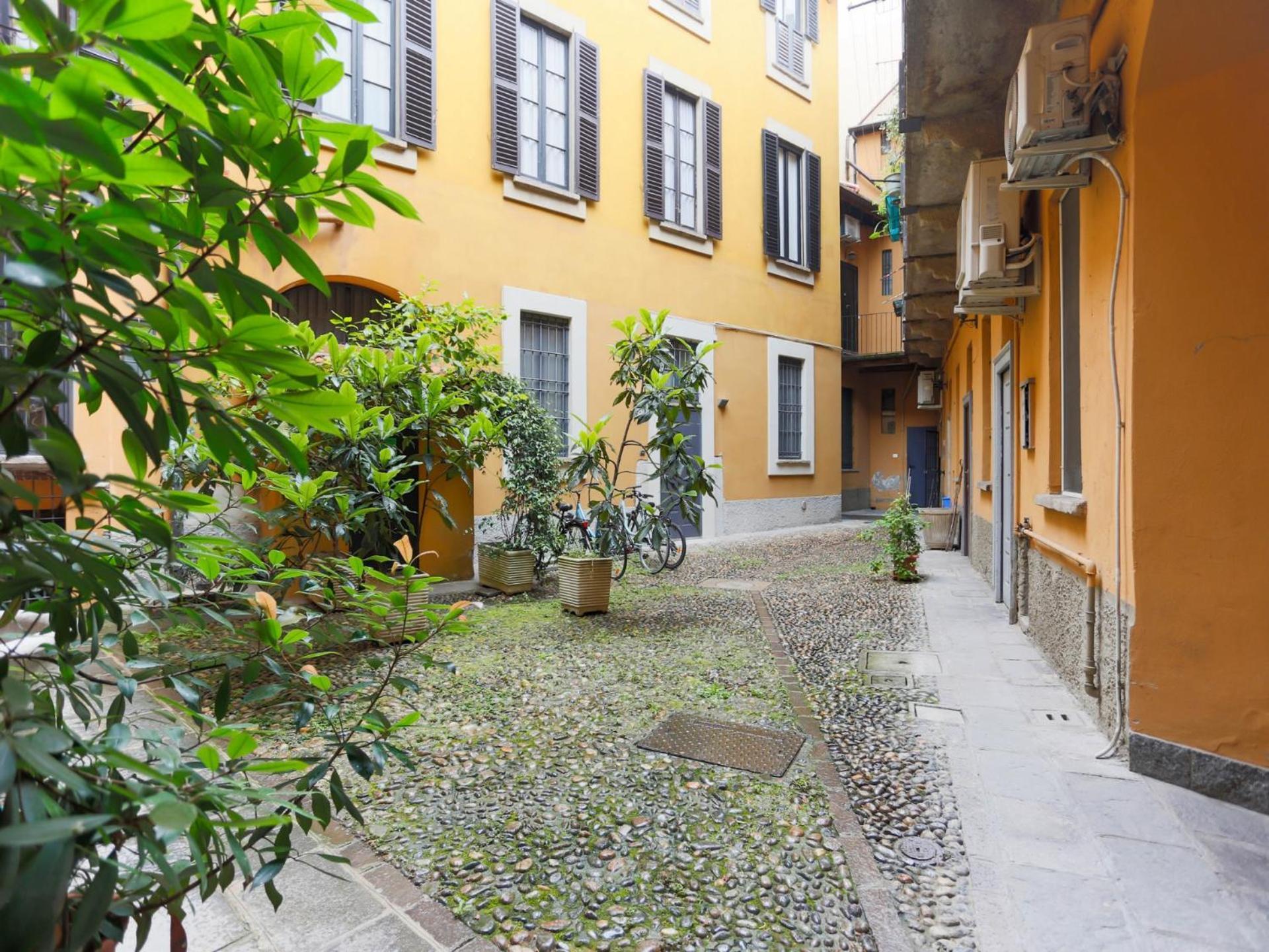 The Best Rent - Characteristic Apartment In Crocetta Area Milan Luaran gambar